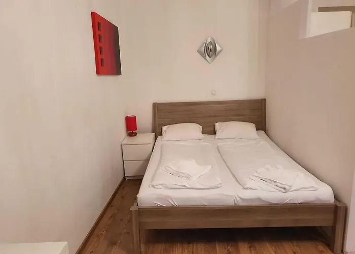 Διαμέρισμα Vibrant Red I Contactless Check-in Βιέννη